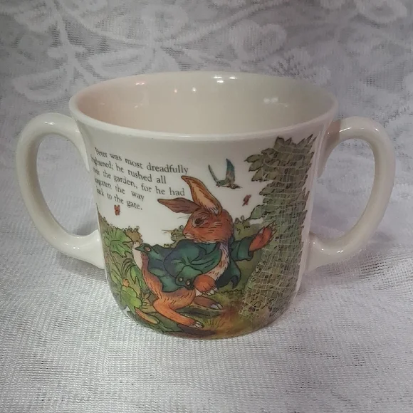 Vintage Peter Rabbit Mug Child Size Two Handles Beatrix Potter 1987 - Picture 1 of 9